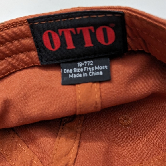 Men's burnt rust baseball cap with saying, " Older than Dirt." Hawaii. - Picture 7 of 7